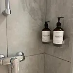 Modern And Comfortable Flat Near Palace Of Culture *