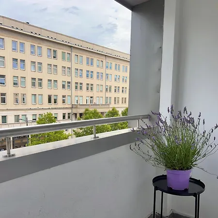 Modern And Comfortable Flat Near Palace Of Culture *